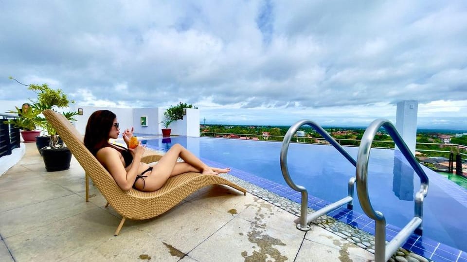 ONE TAGAYTAY PLACE HOTEL SUITES (OFFICIAL ACCOUNT) Hotel in Tagaytay