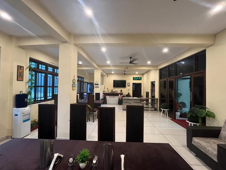 Shivlinga Villa Barkot Hotel in Uttarakhand