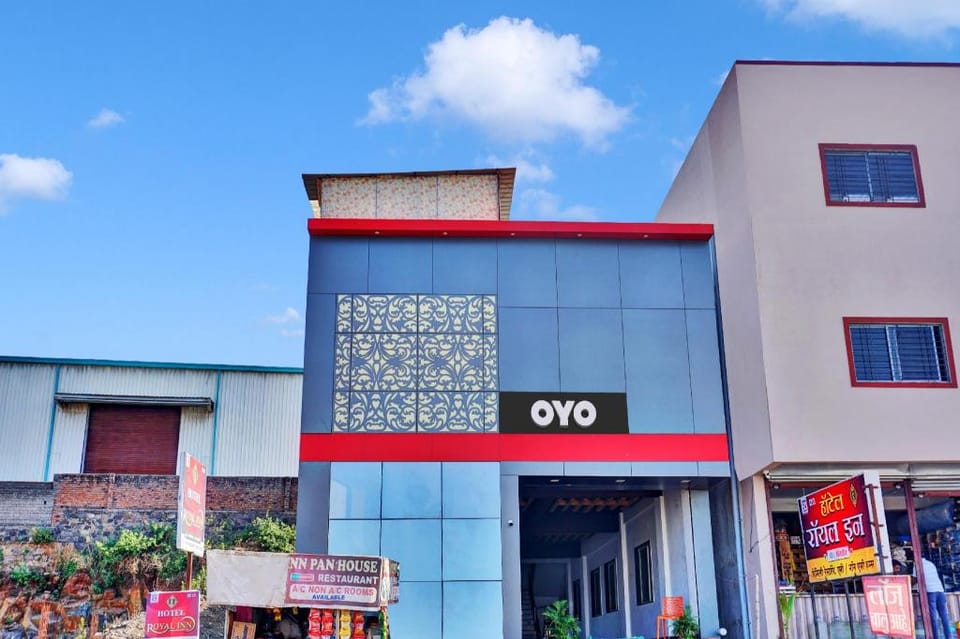 Hotel O Royal Inn Hotel in Maharashtra