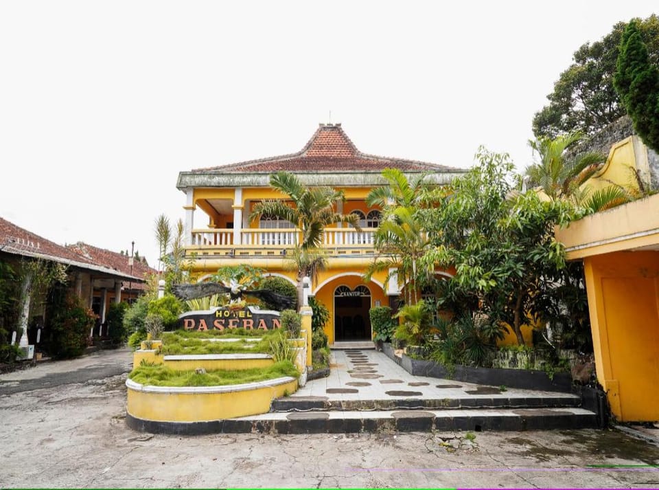 SPOT ON 91185 Paseban House Hotel in West Java