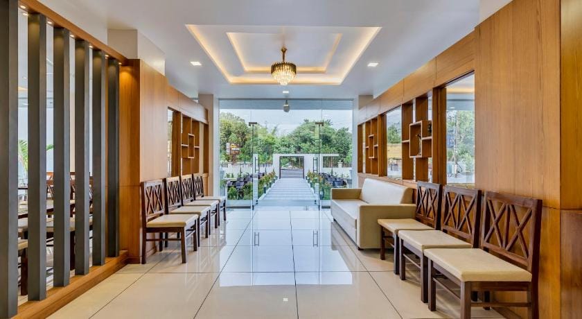 Hotel Grand Indu,Kolhapur Hotel in Karnataka