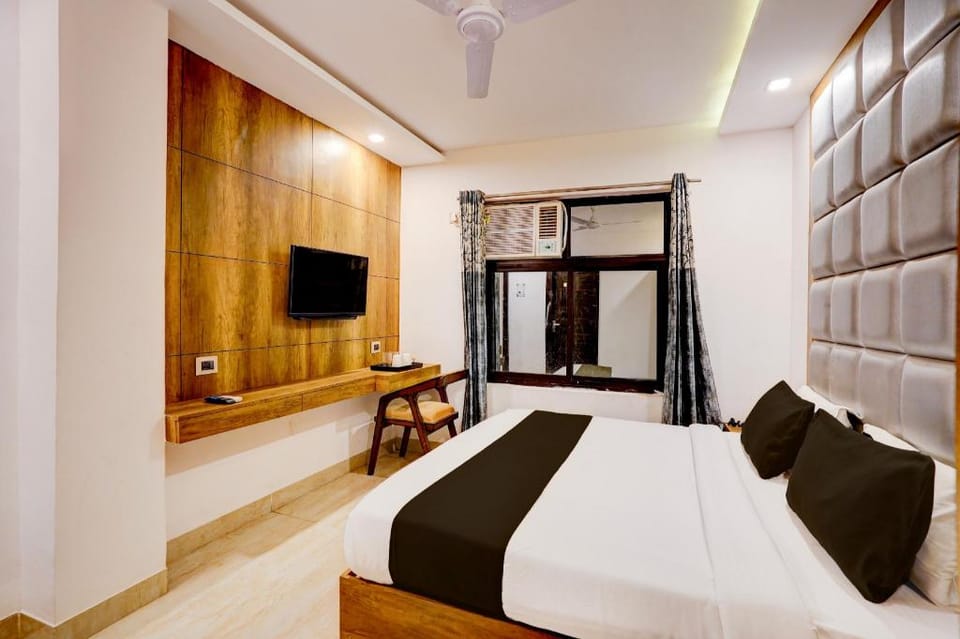 Super Hotel O Haridwar Near Shanti Kunj Hotel in Uttarakhand