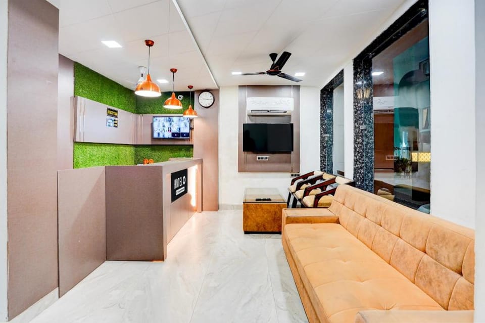 Super Hotel O Haridwar Near Shanti Kunj Hotel in Uttarakhand