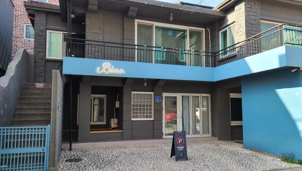Bias K-girl Guesthouse - Women only Bed and Breakfast in Seoul