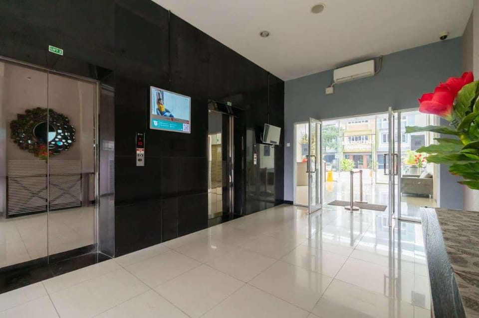 RedLiving Apartemen Gunung Putri - SIROOMS Hotel in West Java