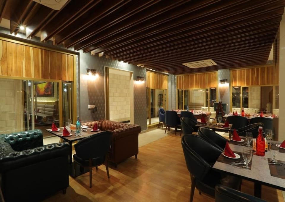 HOTEL UTSAV GRAND BANQUETS & RESORT Hotel in Haryana