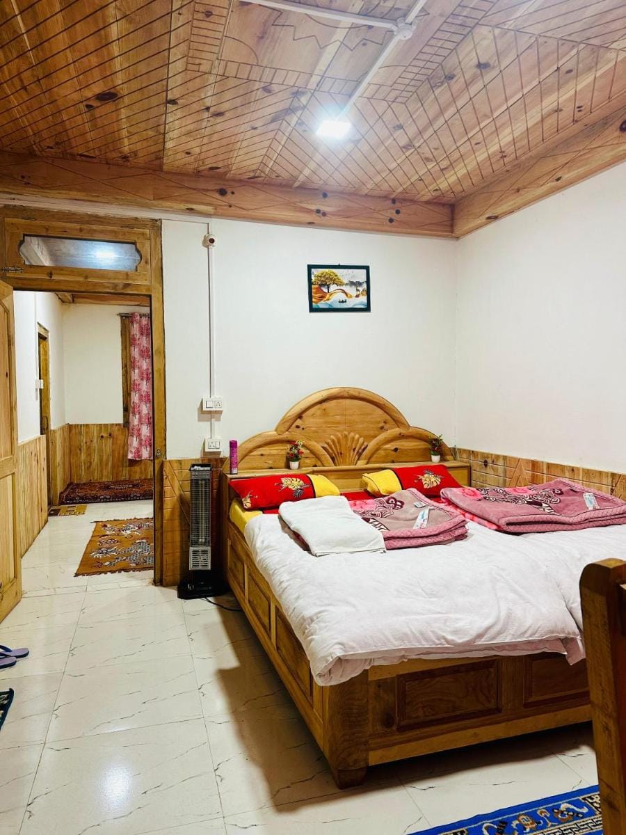 Vansh Green View Homestay Vacation rental in Himachal Pradesh