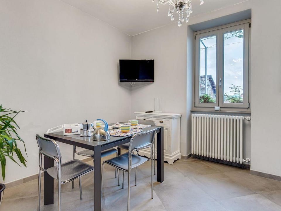 Apartment near Lake Maggiore and Borromean Isles Apartment in Intra