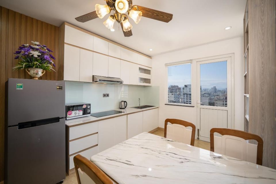 Sea View  2BR 67m²APT(12ath)-1'→MyKhe Beach Vacation rental in Da Nang