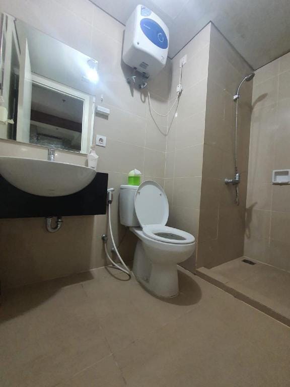 Homey & Private 1Bedroom Madison Park Central Park Apartment in Jakarta