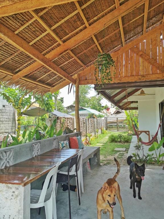 Private Modern Tropical Room in General Luna Vacation rental in General Luna