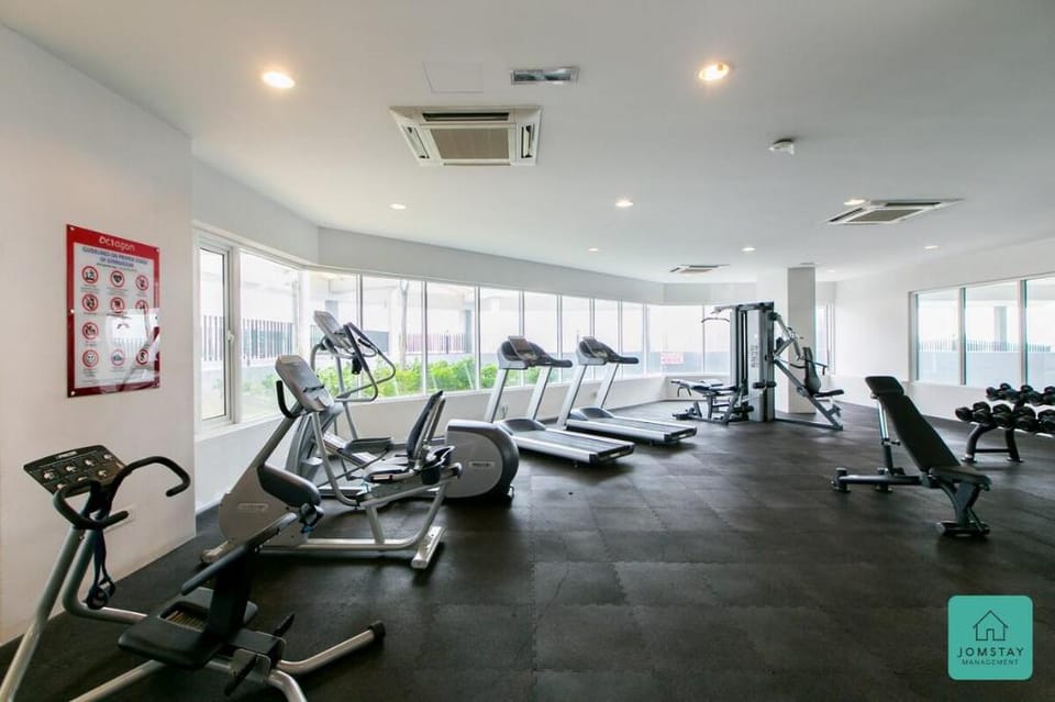 JOMSTAY Octagon Penthouse Apartment in Ipoh