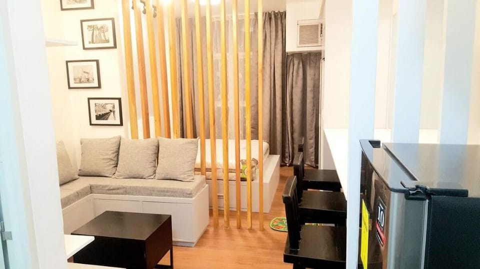 The Linear Makati Condo Stylish Hotel Type Apartment in Pasay
