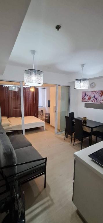 Azure Urban Resort Residences by P/L Realty Apartment in Paranaque