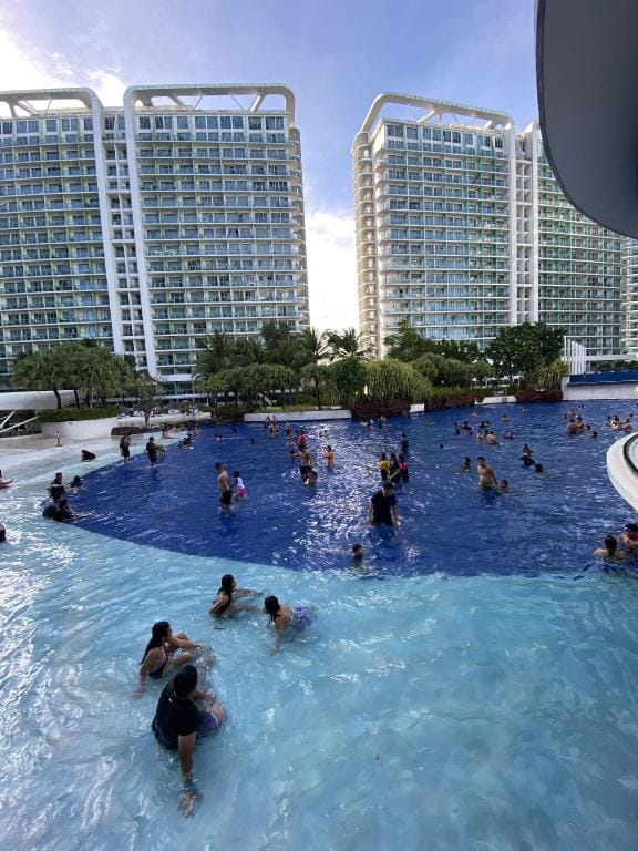 Azure Urban Resort Residences by P/L Realty Apartment in Paranaque