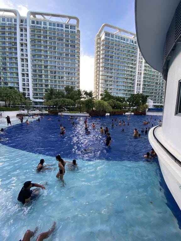 Azure Urban Resort Residences by P/L Realty Apartment in Paranaque