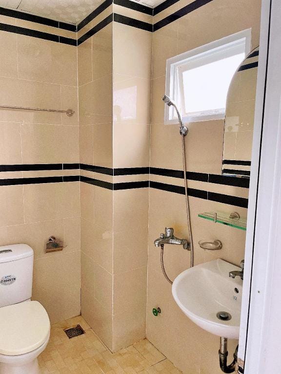 Nhà nghỉ hùng linh Apartment in Vung Tau