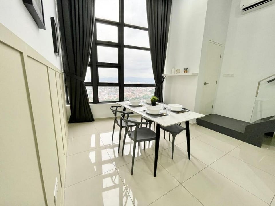 Moka’s Ekocheras Suite: Exquisite Designer Retreat Apartment in Federal Territory of Kuala Lumpur