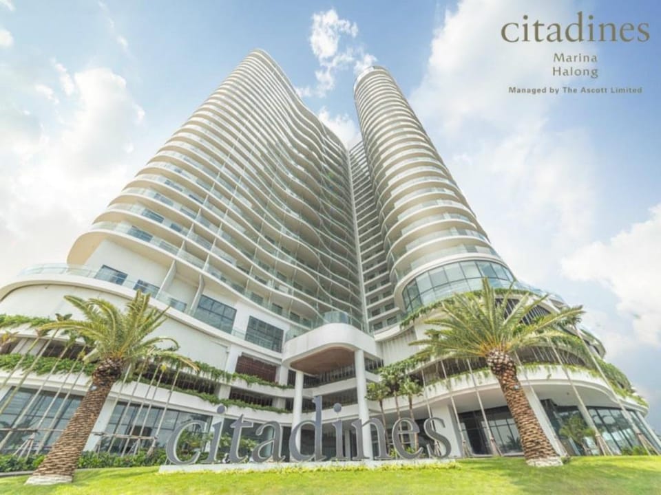 Citadines Ocean View HaLong Bay. Homestay Apartment in Laos