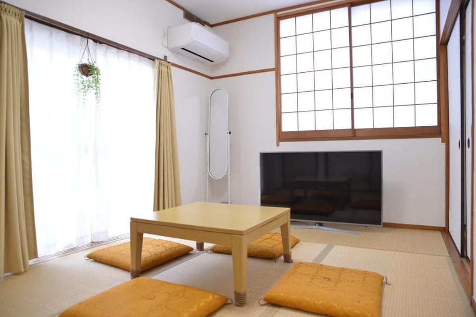 Tokyo■#101■徒歩9分/心落ち着く癒しの空間/12畳もある和室の2DK/商店街/羽田空港直通 Apartment in Japan