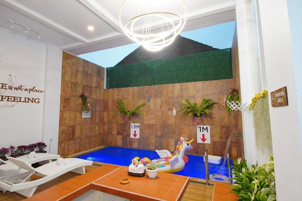 White Swan Private Villa, 3 KT, 3 KM, Private Pool Villa in Batu