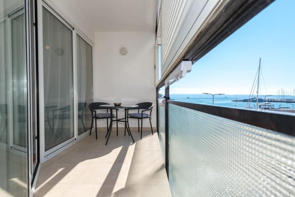 Paparazzi Apartment - SeaView + Free parking Apartment in Split