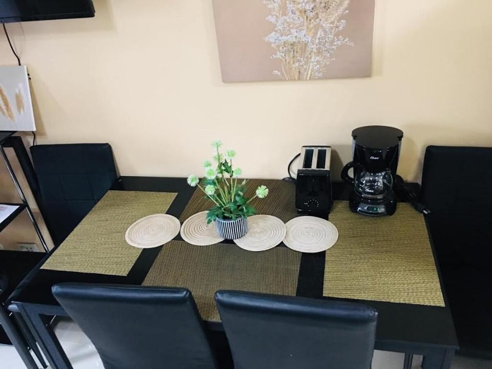 Jazz Staycation Vacation rental in Makati