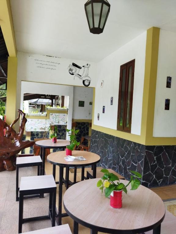 Guest House Sakura F3 Vacation rental in West Java