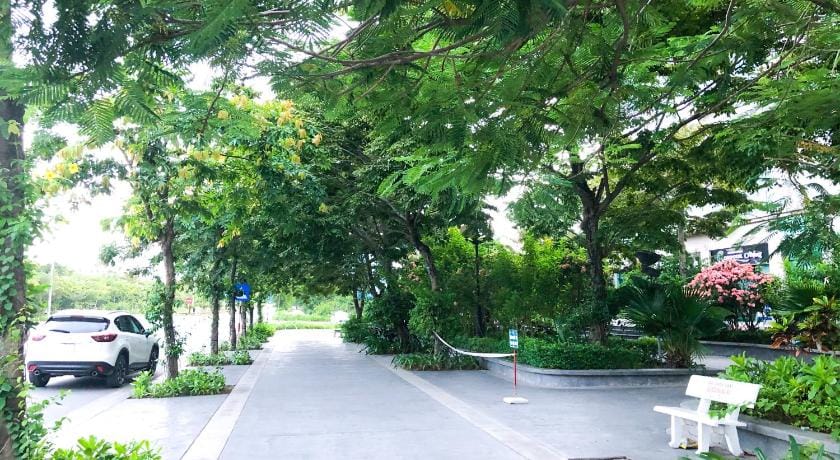 Ecobay Halong - Mountain view & near Marina beach Apartment in Laos