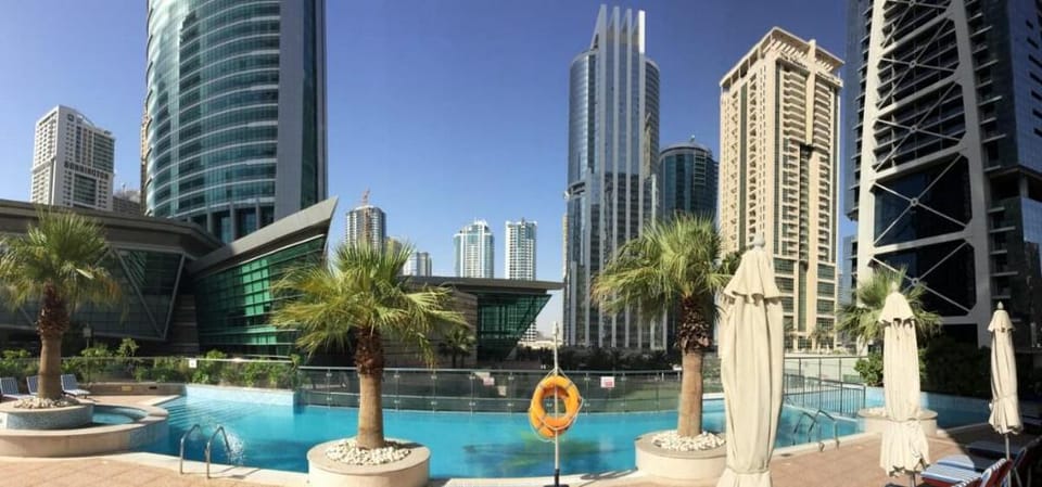 METRO - Cozy & Modern 1BR Apartment In JLT Apartment in Dubai