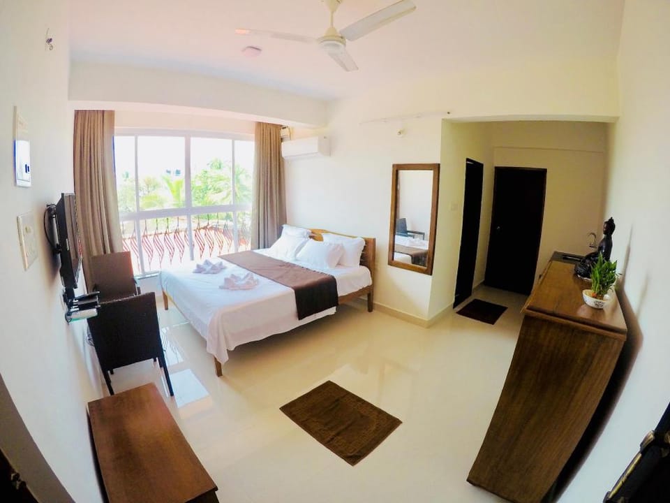 Octopus Luxury Apartment for (4-6pax) Apartment in Baga