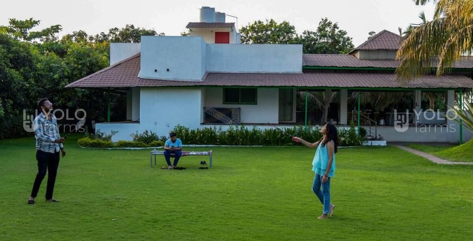 Cheerful 2 Bed-Room villa with private pool Villa in Gujarat