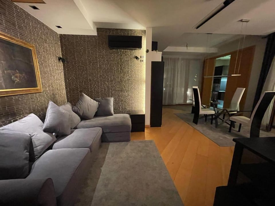 Attico con vista spettacolare e Jacuzzi Vacation rental in Bologna
