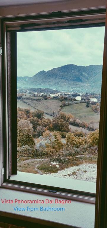 Stunning, Overlooking Picinisco, Balcony, Sleeps 8 Apartment in Lazio