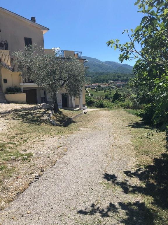 Stunning, Overlooking Picinisco, Balcony, Sleeps 8 Apartment in Lazio
