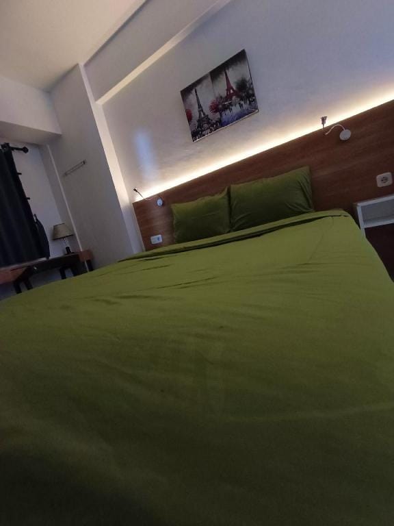 Grand sentralend by AT.ROOM 12,33,34,39,05,12 Apartment in West Java