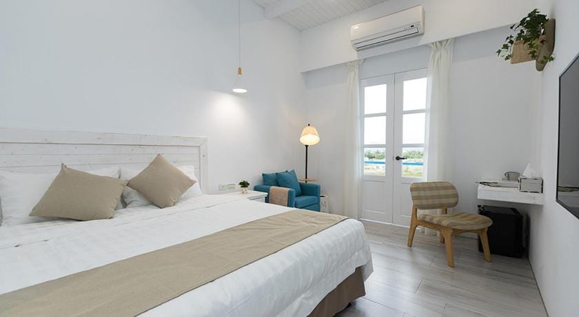 Blue White B&B Bed and Breakfast in Taiwan, Province of China