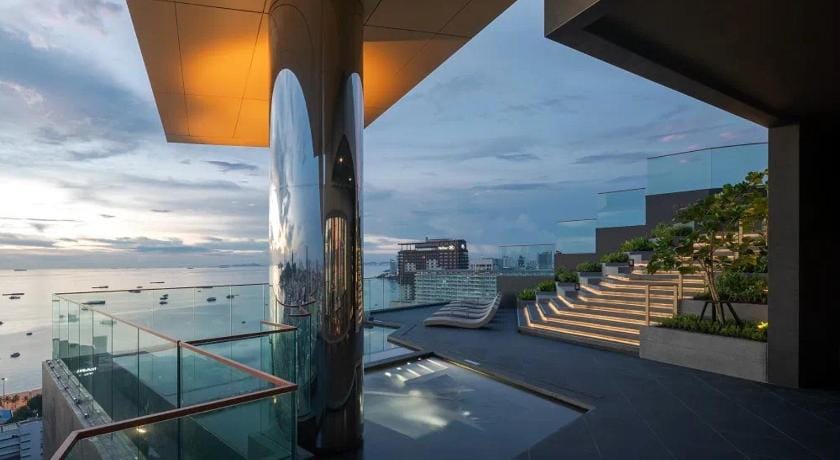 The Edge central pattaya ( the base 2) Hotel in Pattaya City