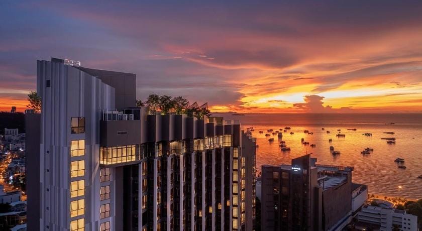 The Edge central pattaya ( the base 2) Hotel in Pattaya City