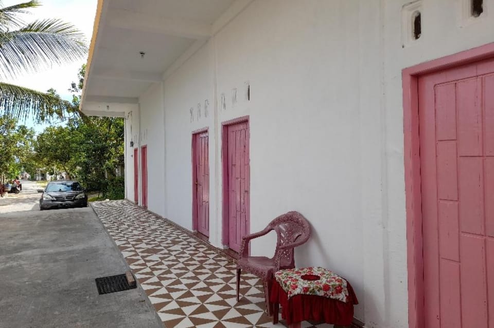 OYO HOMES 91248 Desa Wisata Banding Agung Danau Ranau Hotel in Indonesia