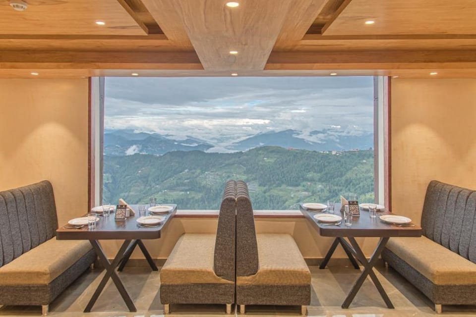 Alpine Holiday Inn Kufri, Shimla Hotel in Himachal Pradesh