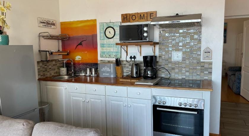 Victorian Beach Cottages Hotel in KwaZulu-Natal