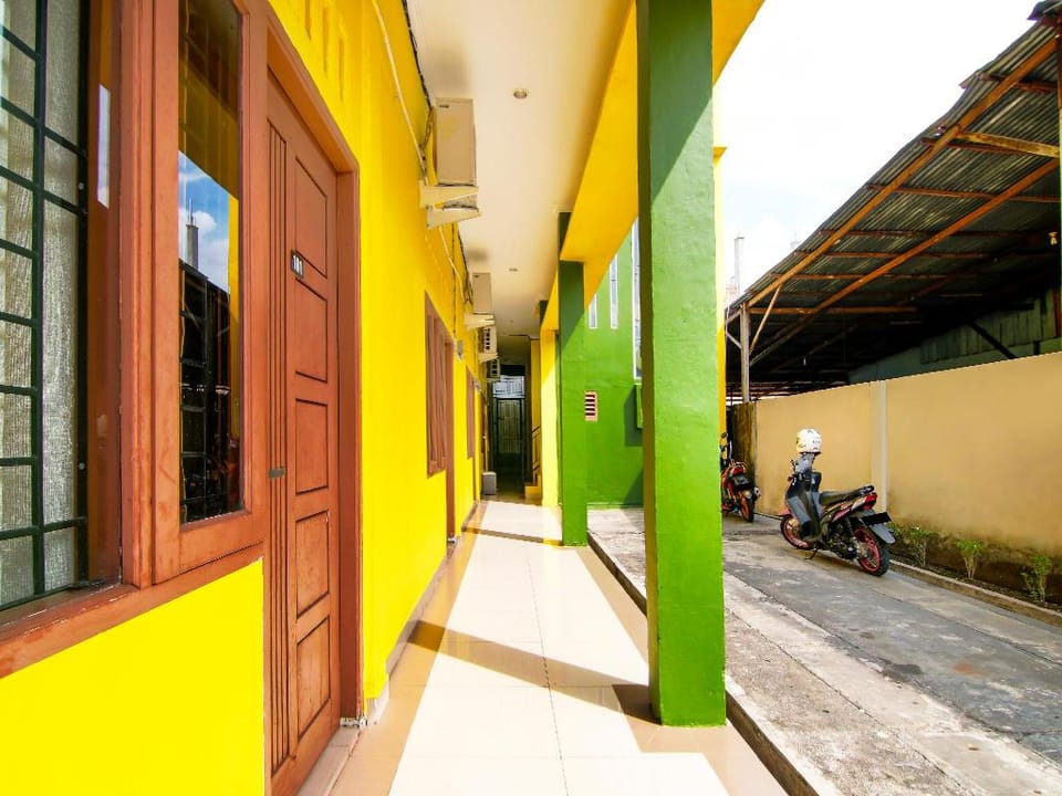 OYO 91254 Hikmah Residence Syariah Hotel in West Sumatra, Indonesia