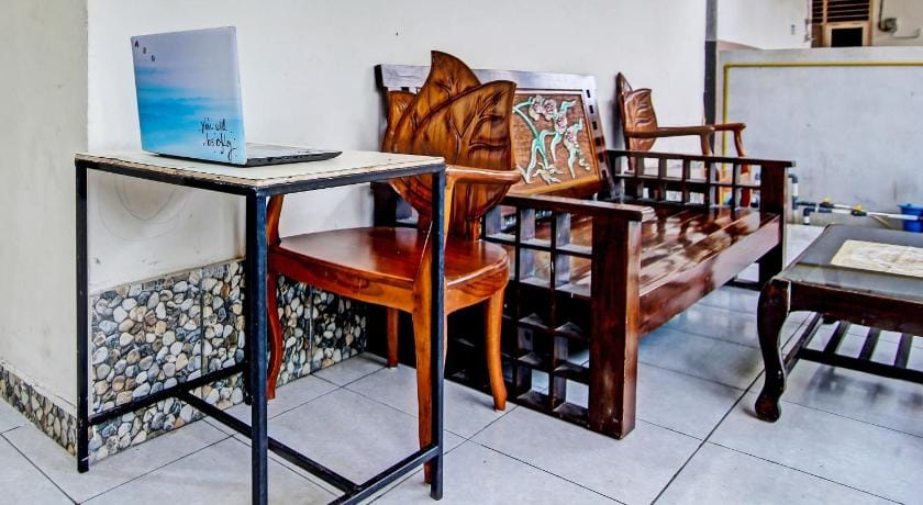 OYO Life 91268 Homestay Bu Erma Syariah Hotel in Indonesia