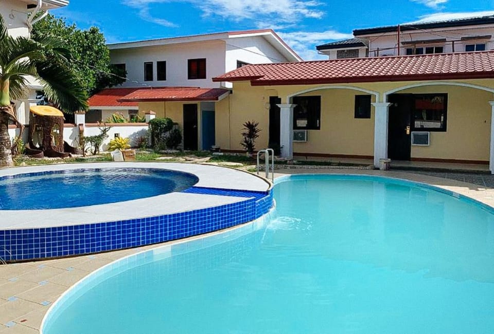 RedDoorz @ Carlton Martin Hotel Masbate City Hotel in Bicol