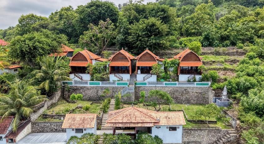 Chepung Valley Bed and Breakfast in Nusapenida