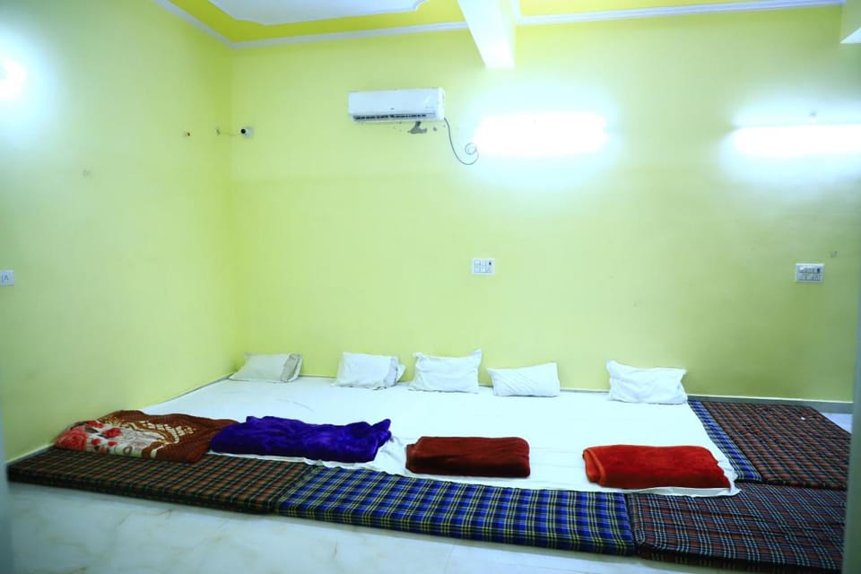 Shivraj Homestay Bed and Breakfast in Uttar Pradesh