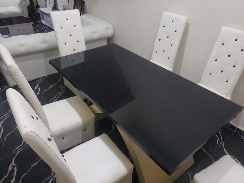 Deluxe 3 BR Apartment with Free WIFI Vacation rental in Nigeria