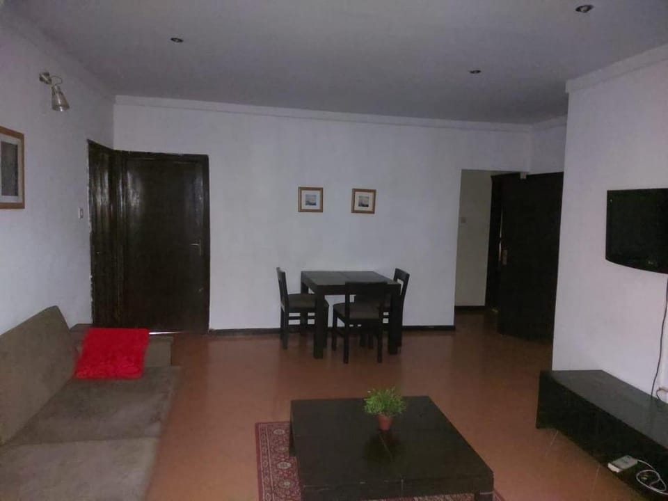 Luxurious 3 BR Apartment with SWIMMING POOL Vacation rental in Nigeria