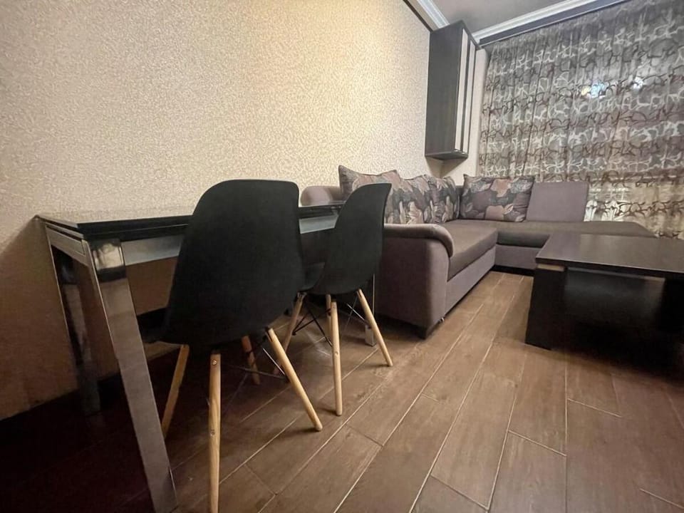 Tumanyan Street, With Balcony. Very Center Yerevan Apartment in Yerevan